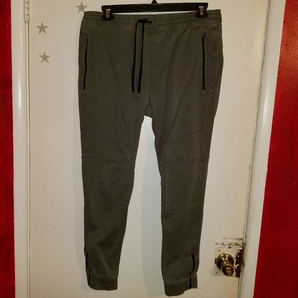 Men's tapered joggers
